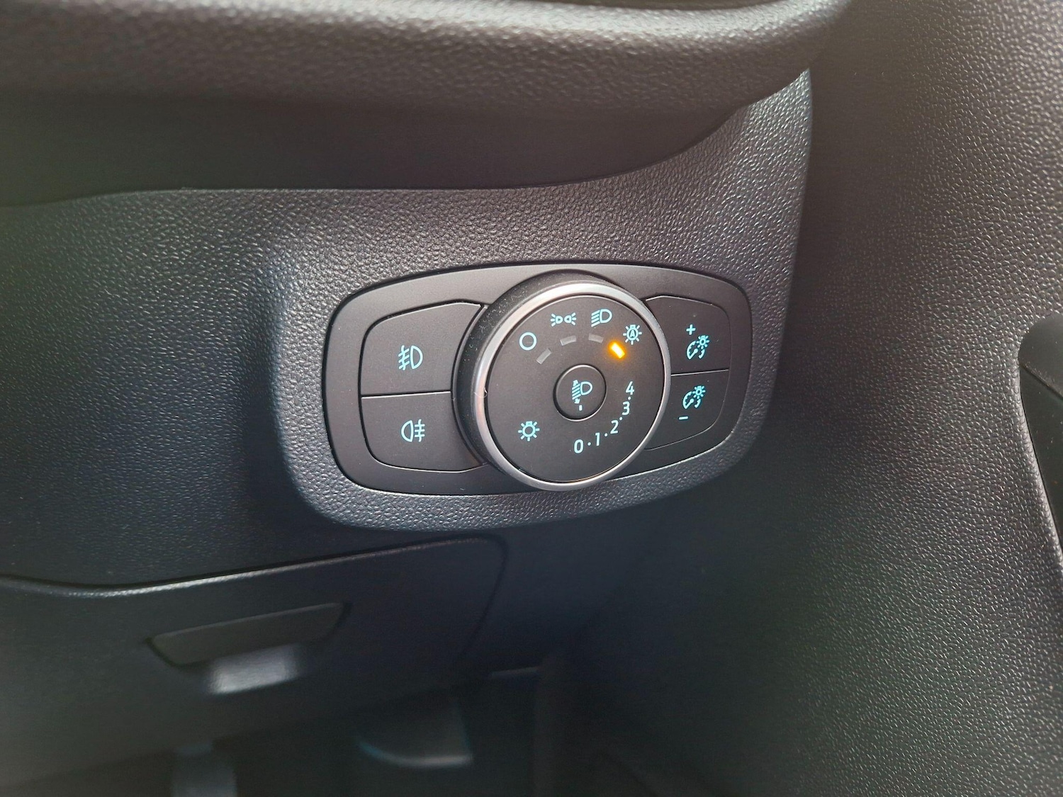 Used Ford Fiesta for sale - 77854107: Photo 25