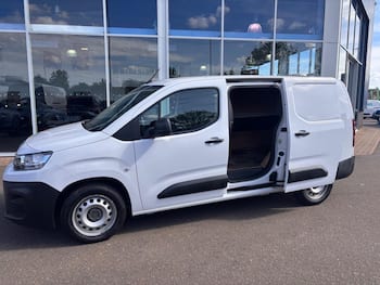 Used Citroen Berlingo 2023 for sale - 79847563: Photo