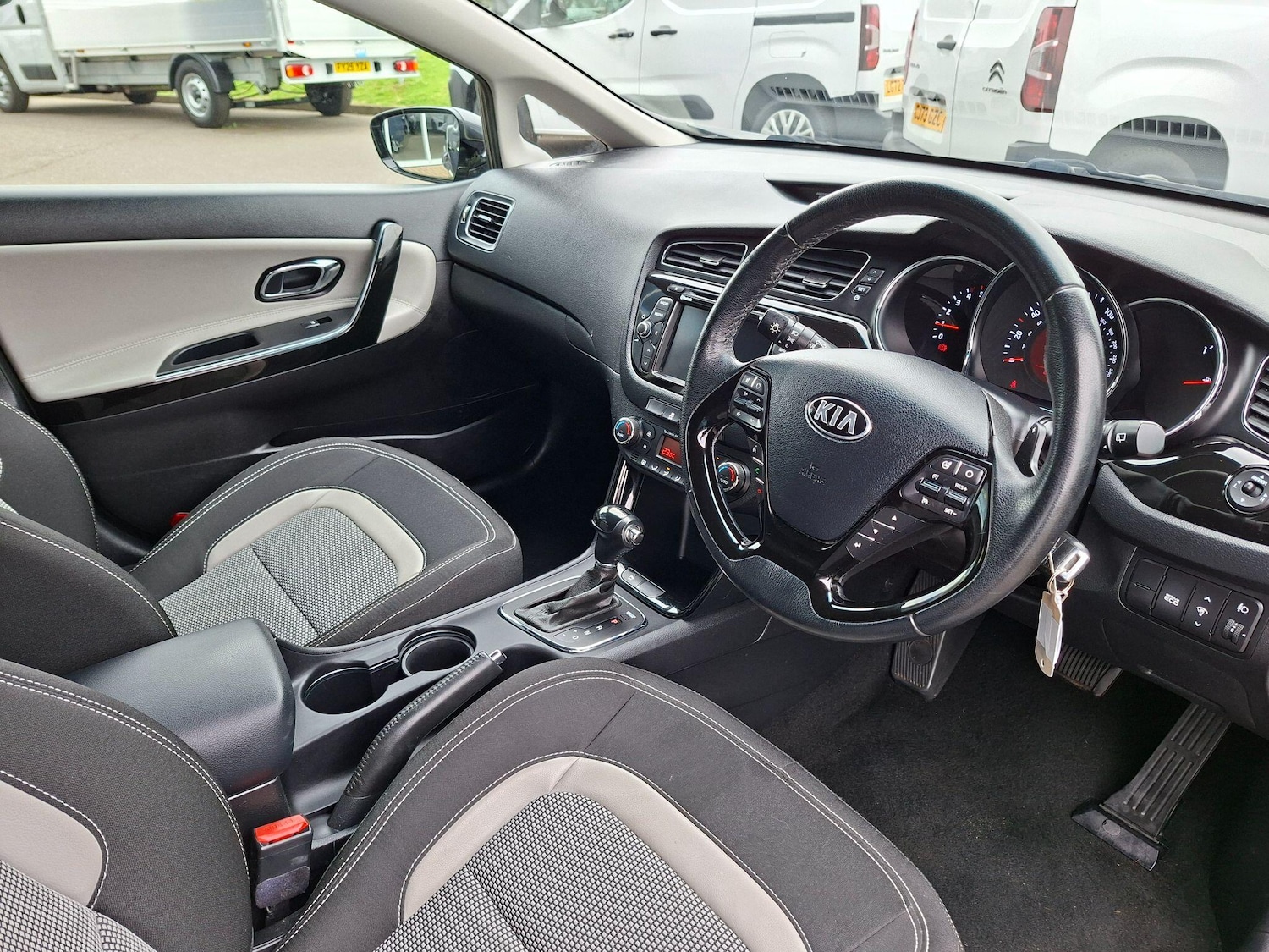 Used Kia Ceed 2015 for sale - 78099835: Photo 3