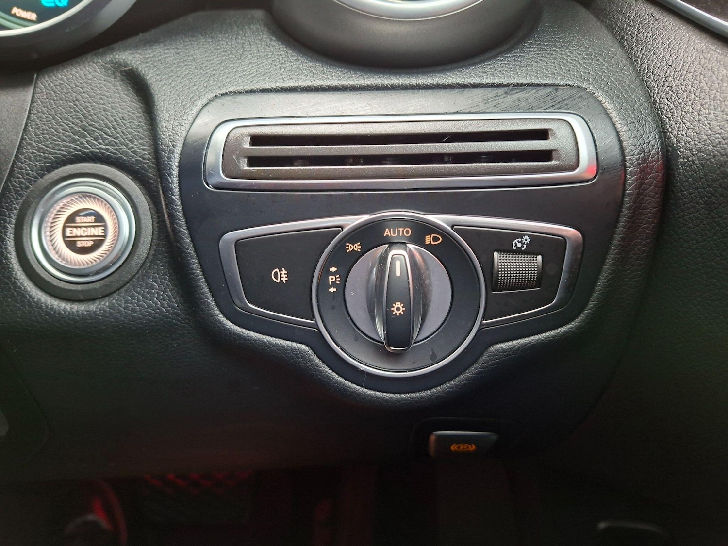 Used Mercedes-Benz C Class 2018 for sale - 77413291: Photo 28