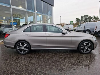 Used Mercedes-Benz C Class 2018 for sale - 77413291: Photo