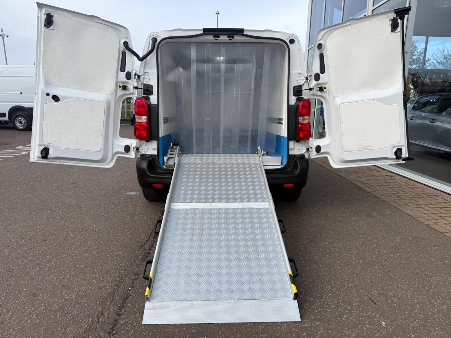 Used Citroen Dispatch 2022 for sale - 77413290: Photo 2