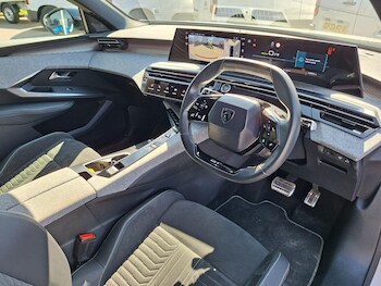 Used Peugeot E-3008 2024 for sale - 78361529: Photo