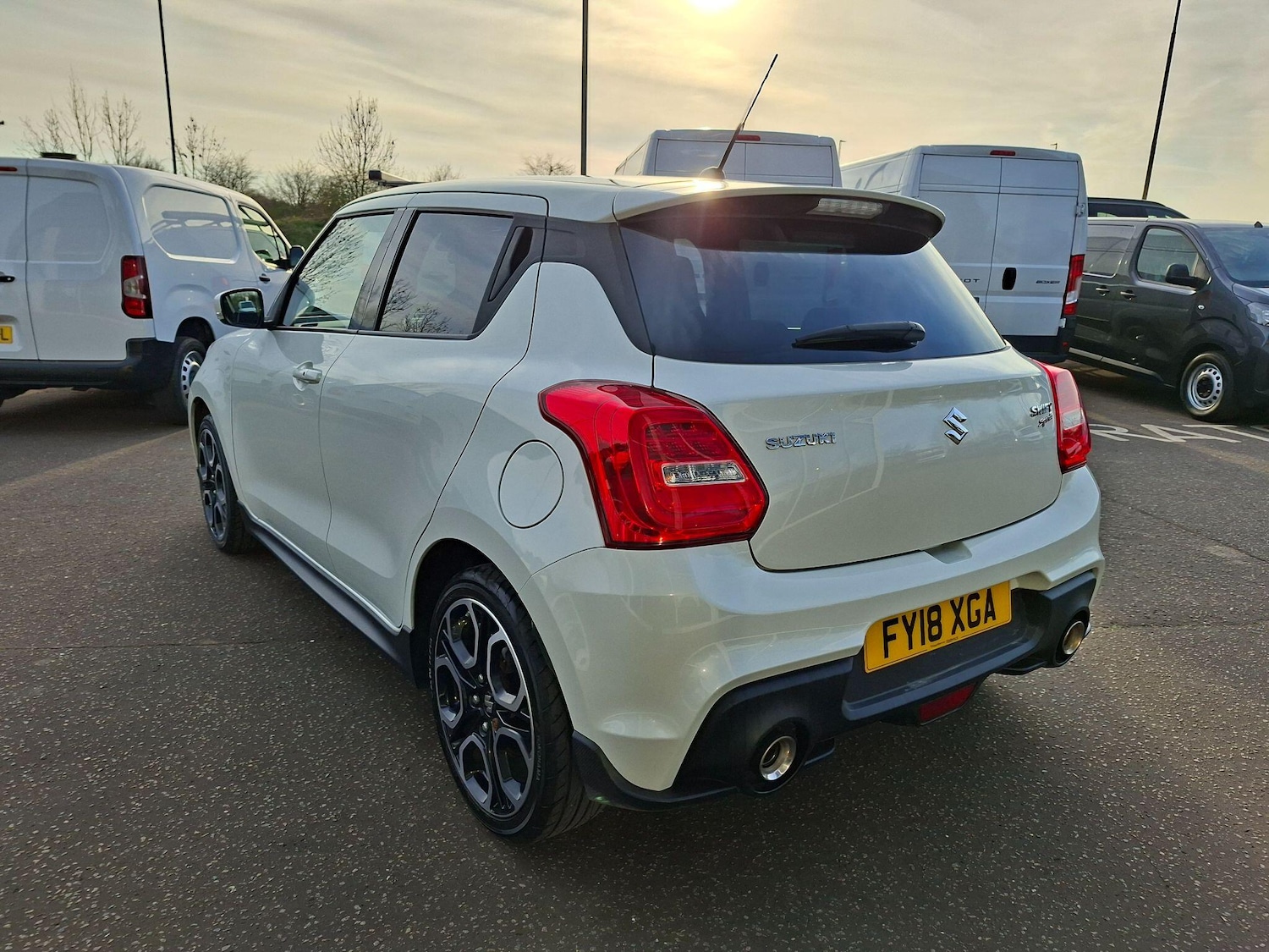 Used Suzuki Swift 2018 for sale - 77993481: Photo 10