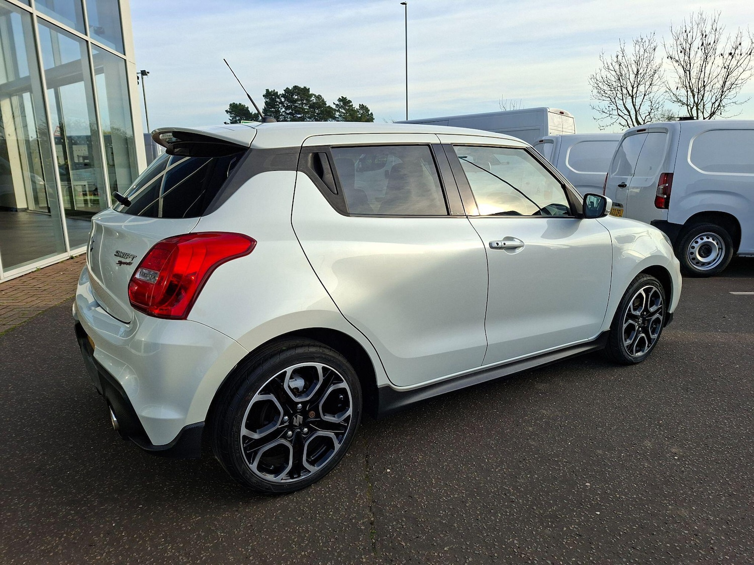 Used Suzuki Swift 2018 for sale - 77993481: Photo 14