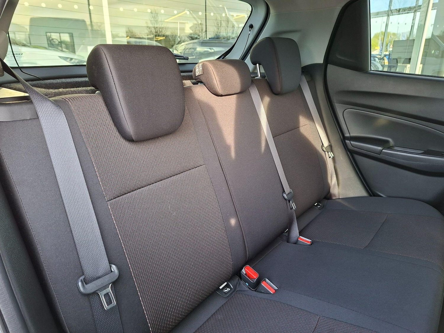 Used Suzuki Swift 2018 for sale - 77993481: Photo 19