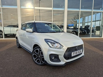 Used Suzuki Swift 2018 for sale - 77993481: Photo