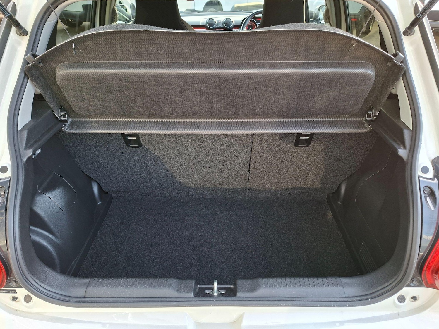 Used Suzuki Swift 2018 for sale - 77993481: Photo 48