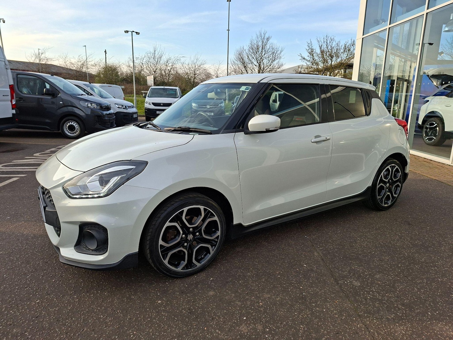 Used Suzuki Swift 2018 for sale - 77993481: Photo 9
