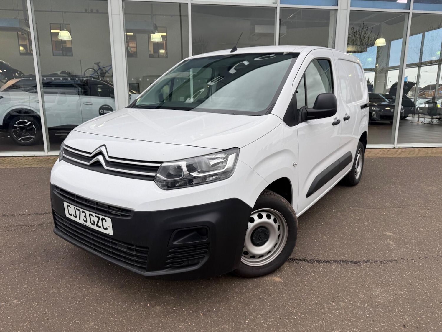 Used Citroen Berlingo 2023 for sale - 77854173: Photo 2
