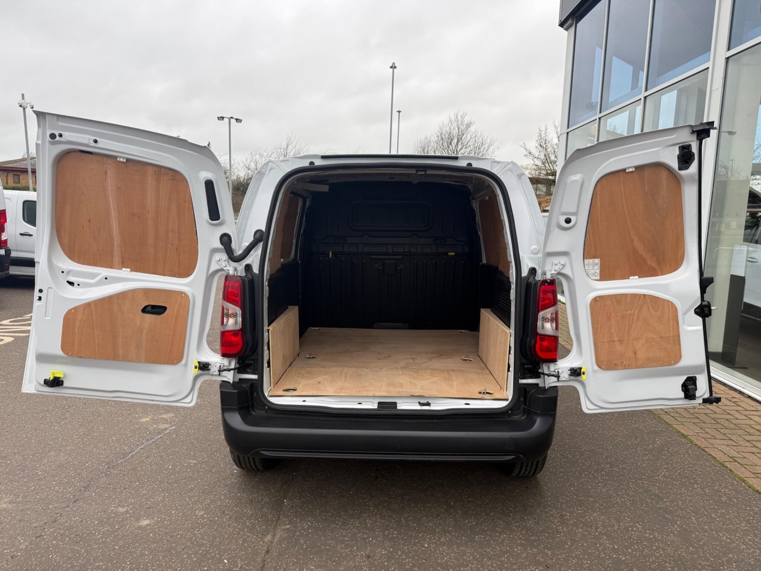 Used Citroen Berlingo 2023 for sale - 77854173: Photo 8