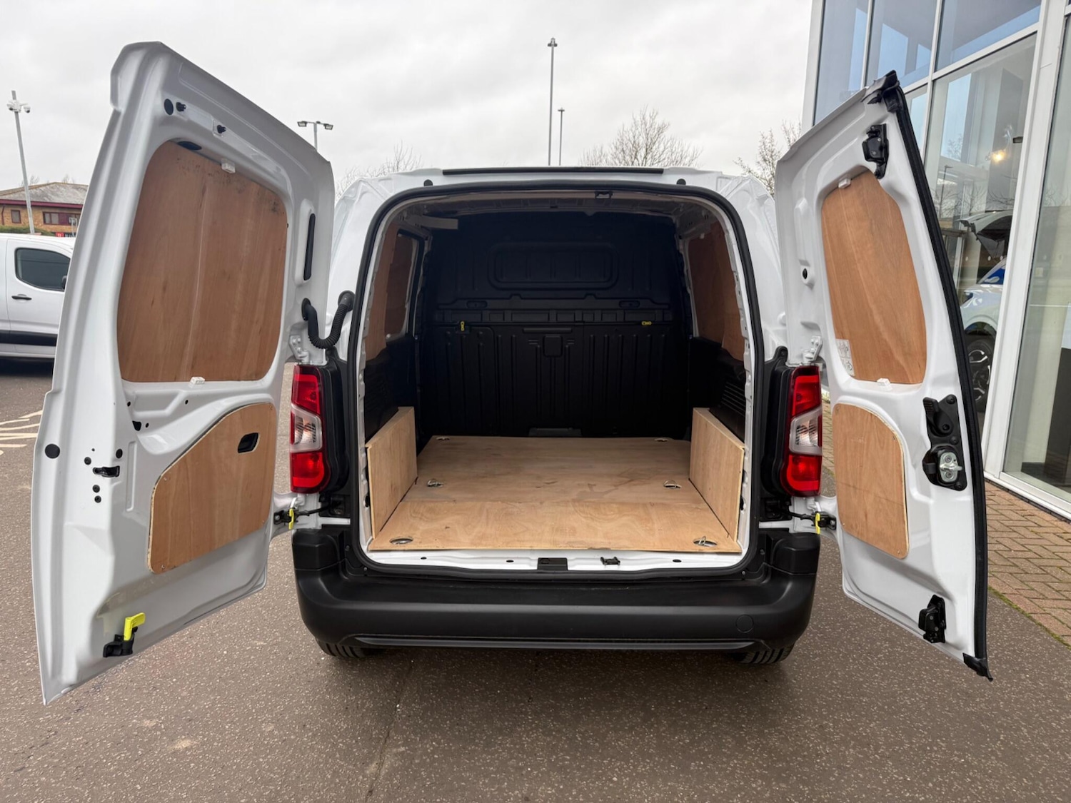 Used Citroen Berlingo 2023 for sale - 77854173: Photo 9