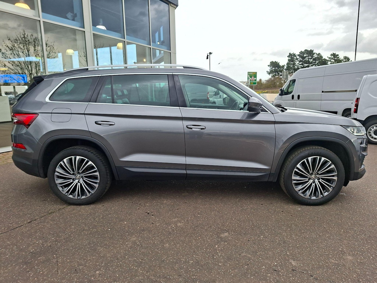 Used Skoda Kodiaq 2023 for sale - 77993466: Photo 2