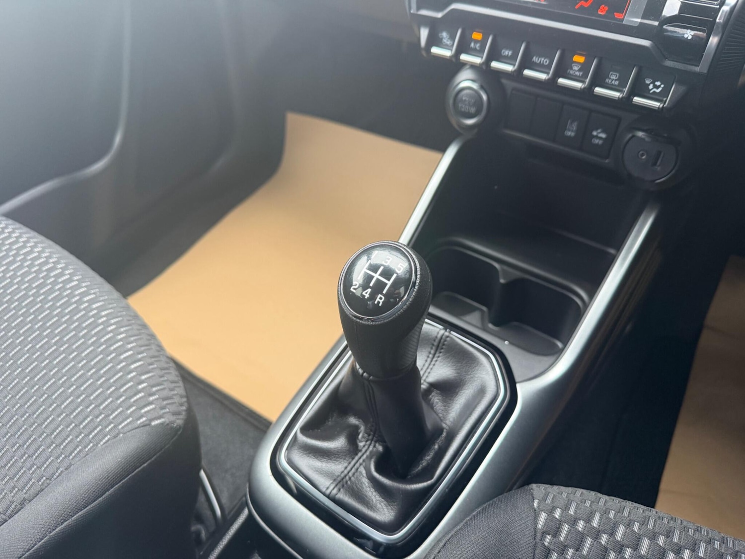 Used Suzuki Ignis 2023 for sale - 77550658: Photo 11