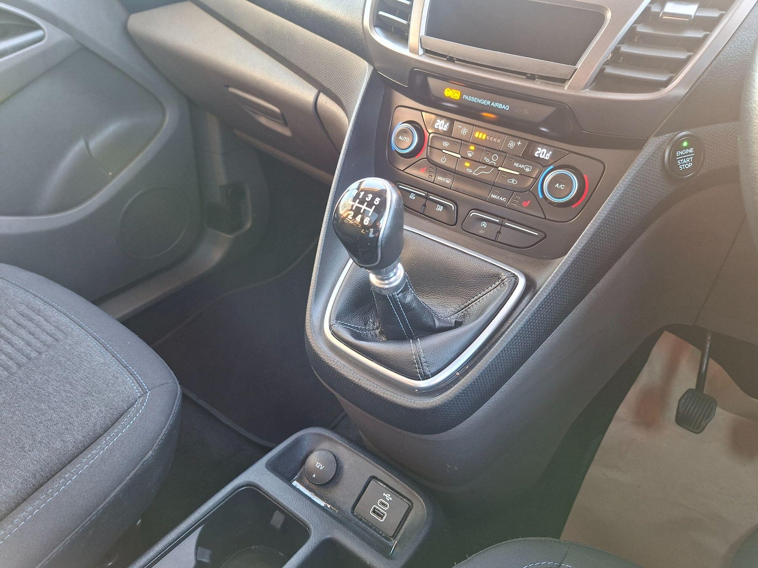 Used Ford Grand Tourneo Connect 2022 for sale - 77413276: Photo 15