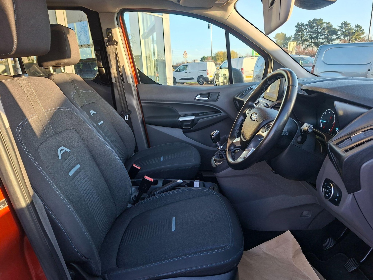 Used Ford Grand Tourneo Connect 2022 for sale - 77413276: Photo 18