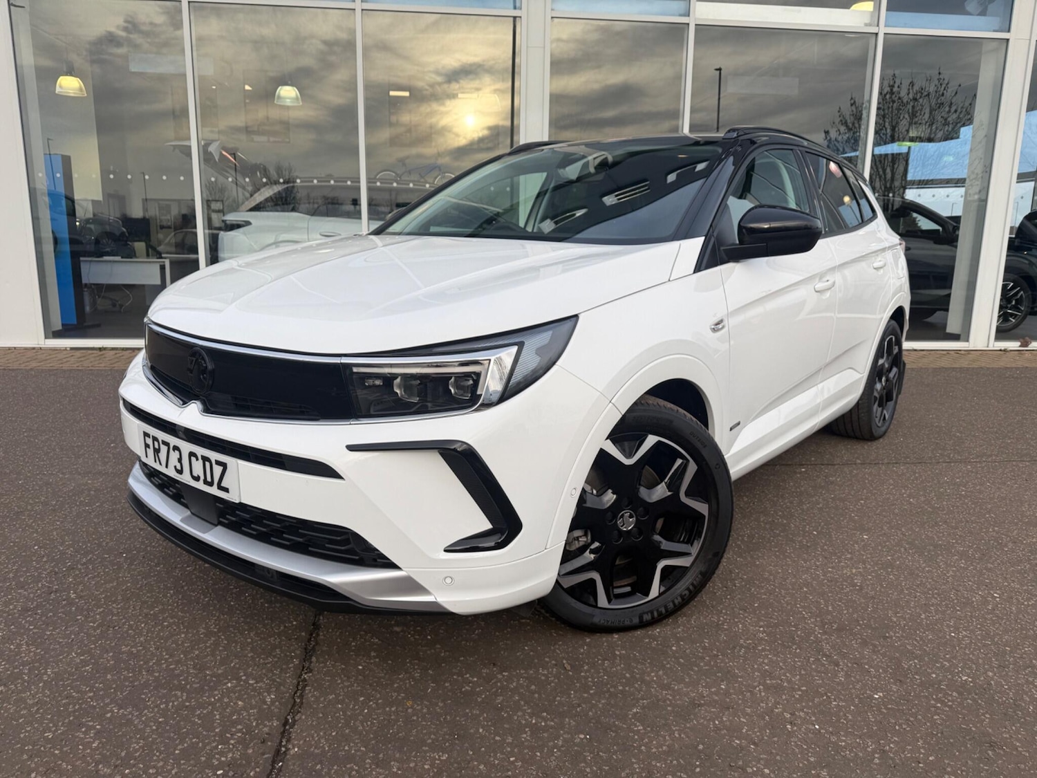 Used Vauxhall Grandland 2023 for sale - 77625784: Photo 2