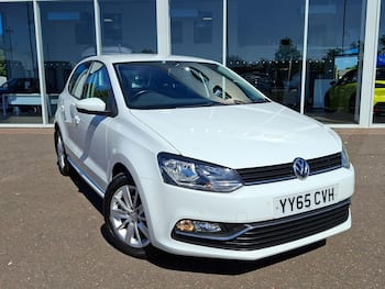 Used Volkswagen Polo 2015 for sale - 79658403: Photo
