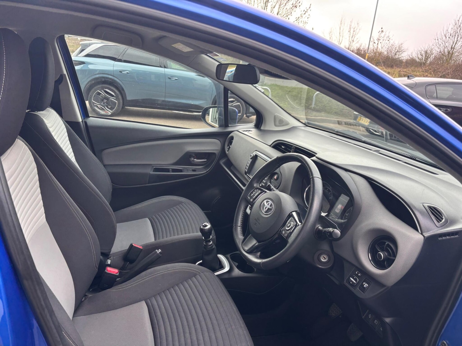 Used Toyota Yaris 2017 for sale - 77413300: Photo 16