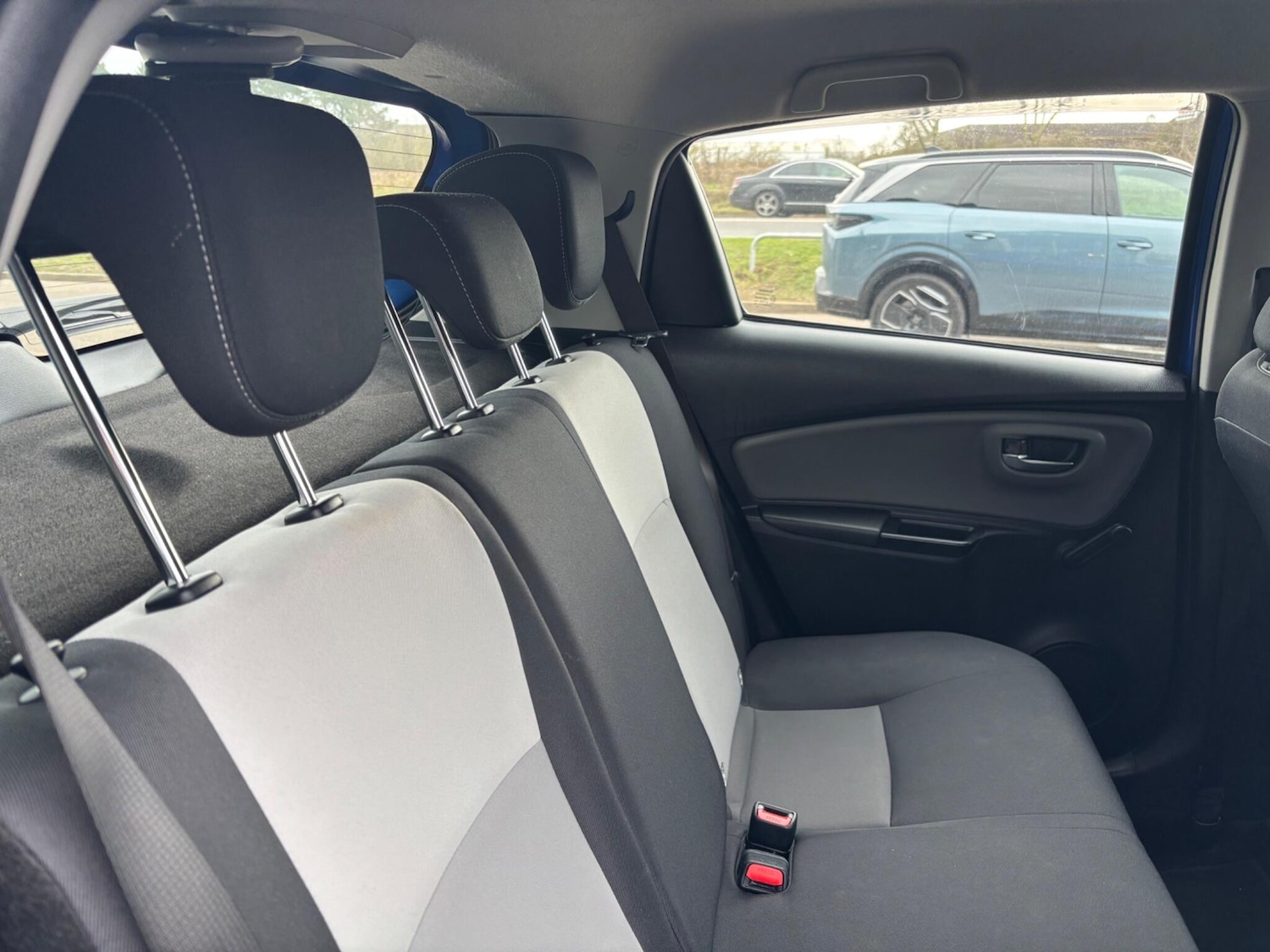 Used Toyota Yaris 2017 for sale - 77413300: Photo 20