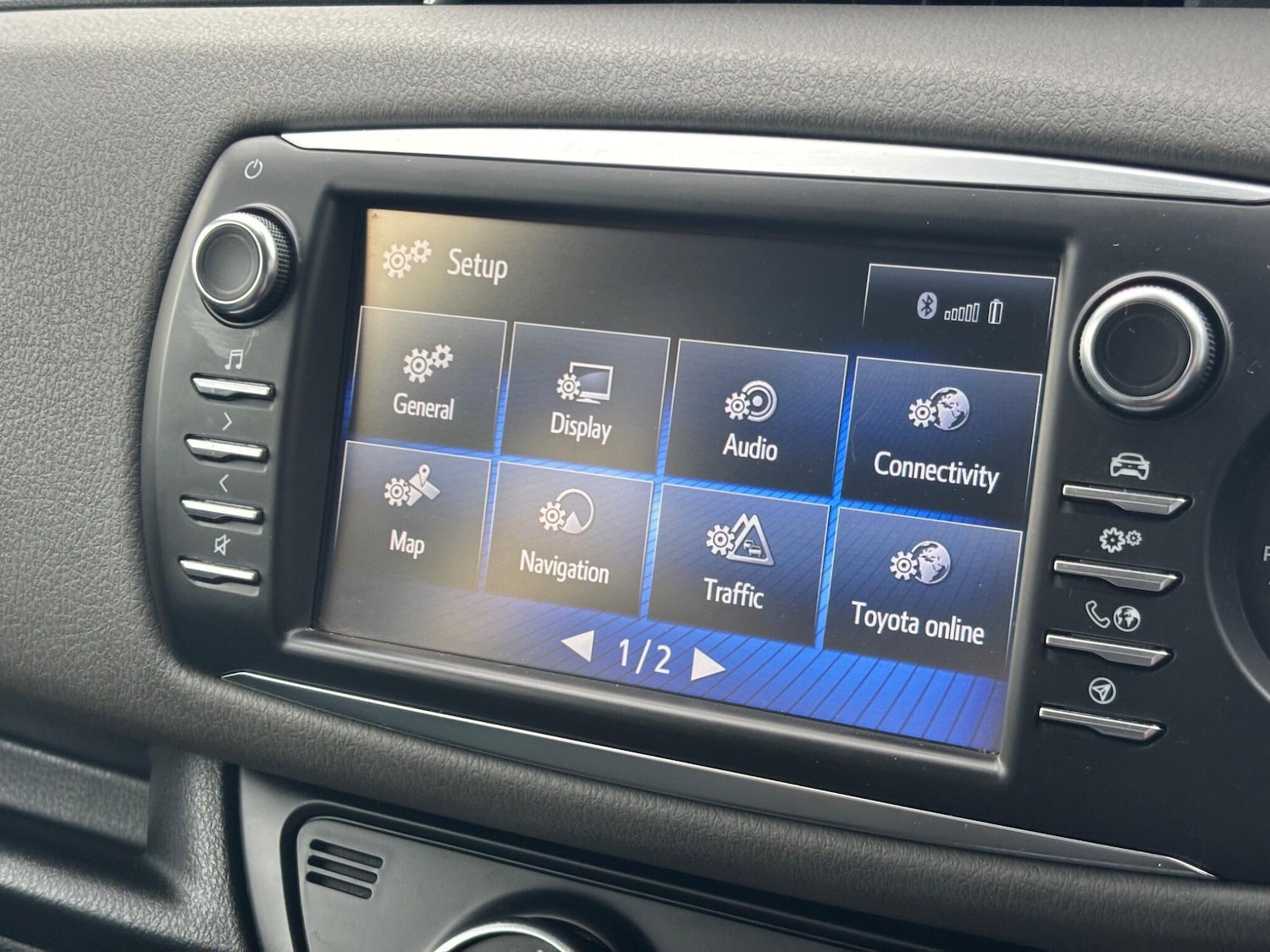 Used Toyota Yaris 2017 for sale - 77413300: Photo 29