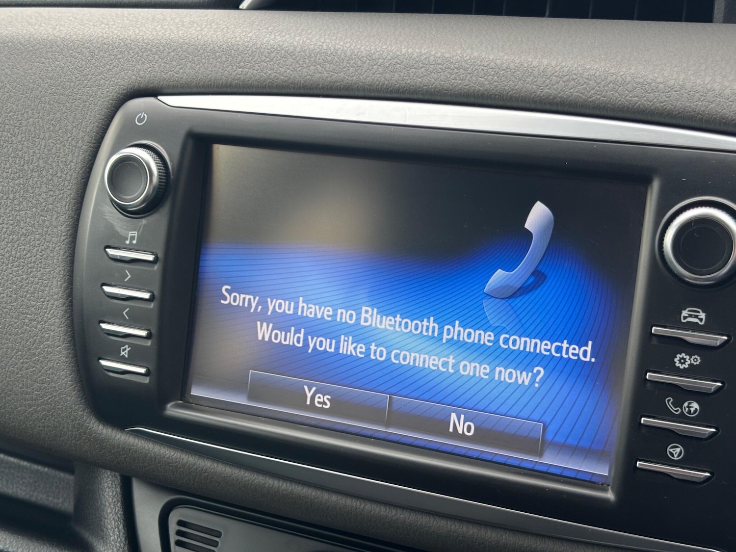 Used Toyota Yaris 2017 for sale - 77413300: Photo 37