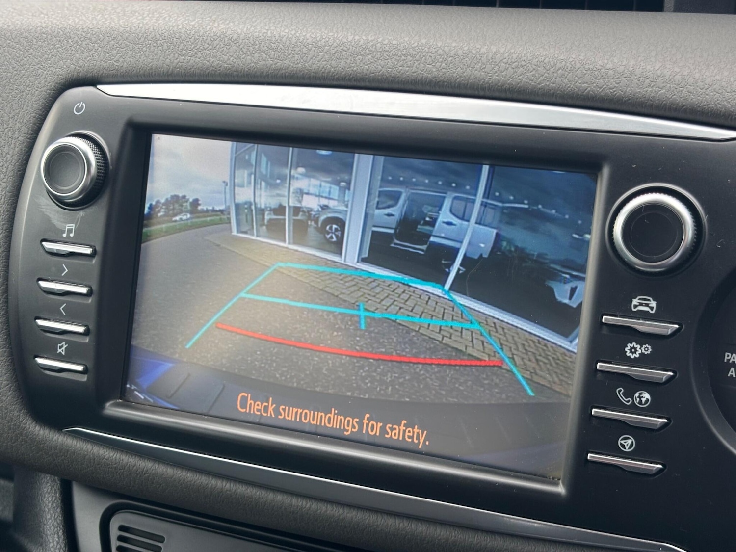 Used Toyota Yaris 2017 for sale - 77413300: Photo 38