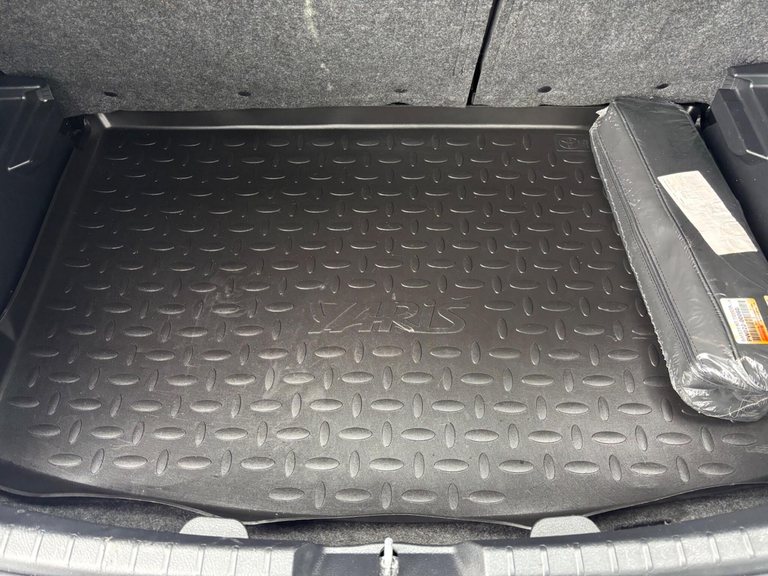 Used Toyota Yaris 2017 for sale - 77413300: Photo 42