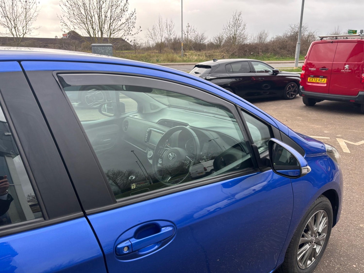 Used Toyota Yaris 2017 for sale - 77413300: Photo 43