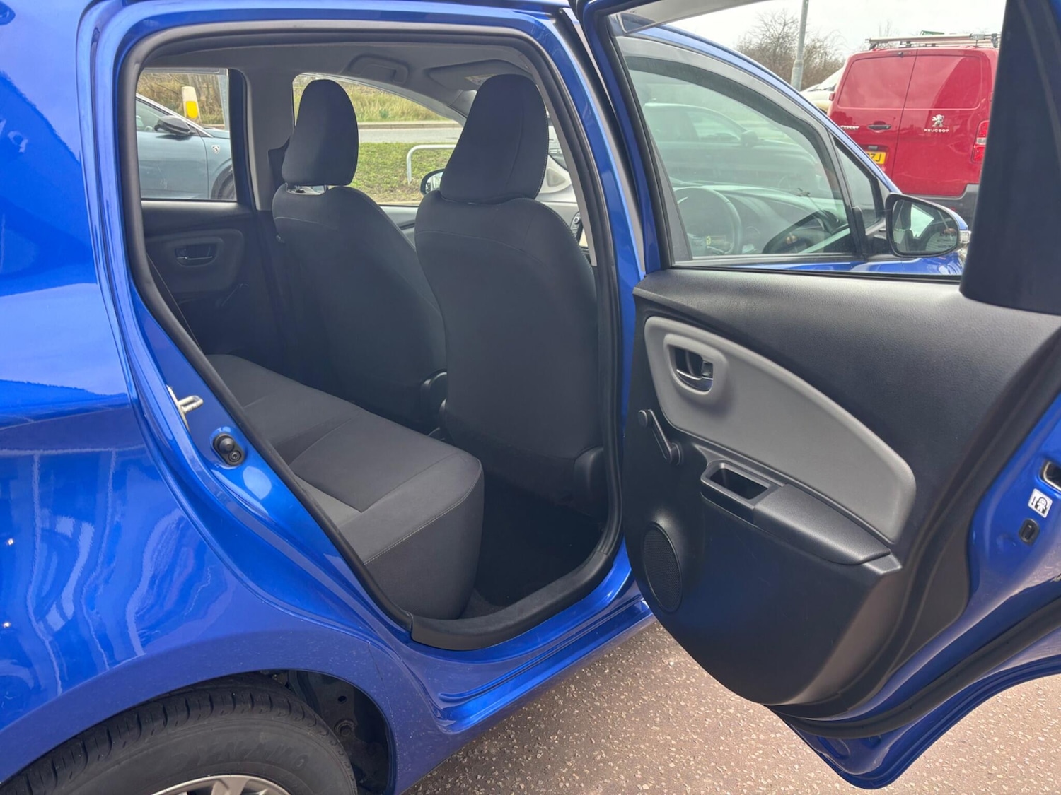 Used Toyota Yaris 2017 for sale - 77413300: Photo 63