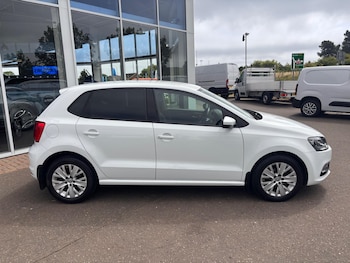 Used Volkswagen Polo 2016 for sale - 79212005: Photo