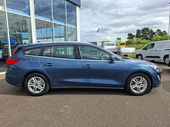 Used Ford Focus 2020 for sale - 78362368: Photo