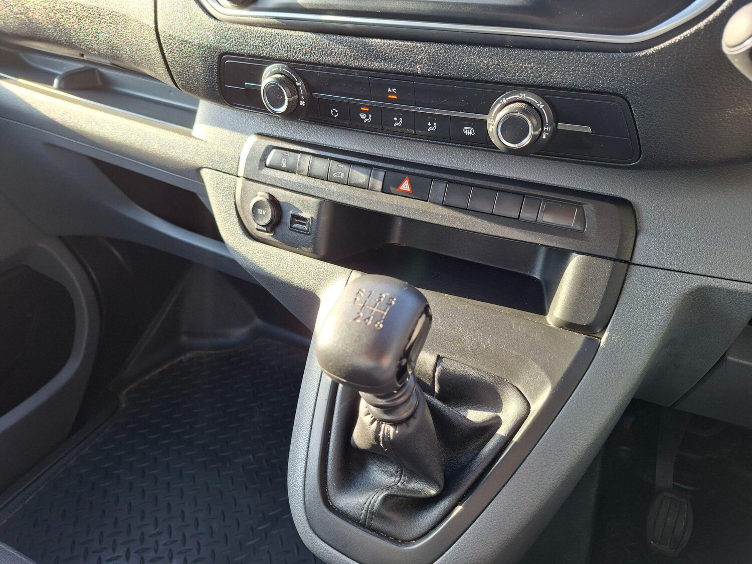 Used Peugeot Expert 2022 for sale - 77413302: Photo 25