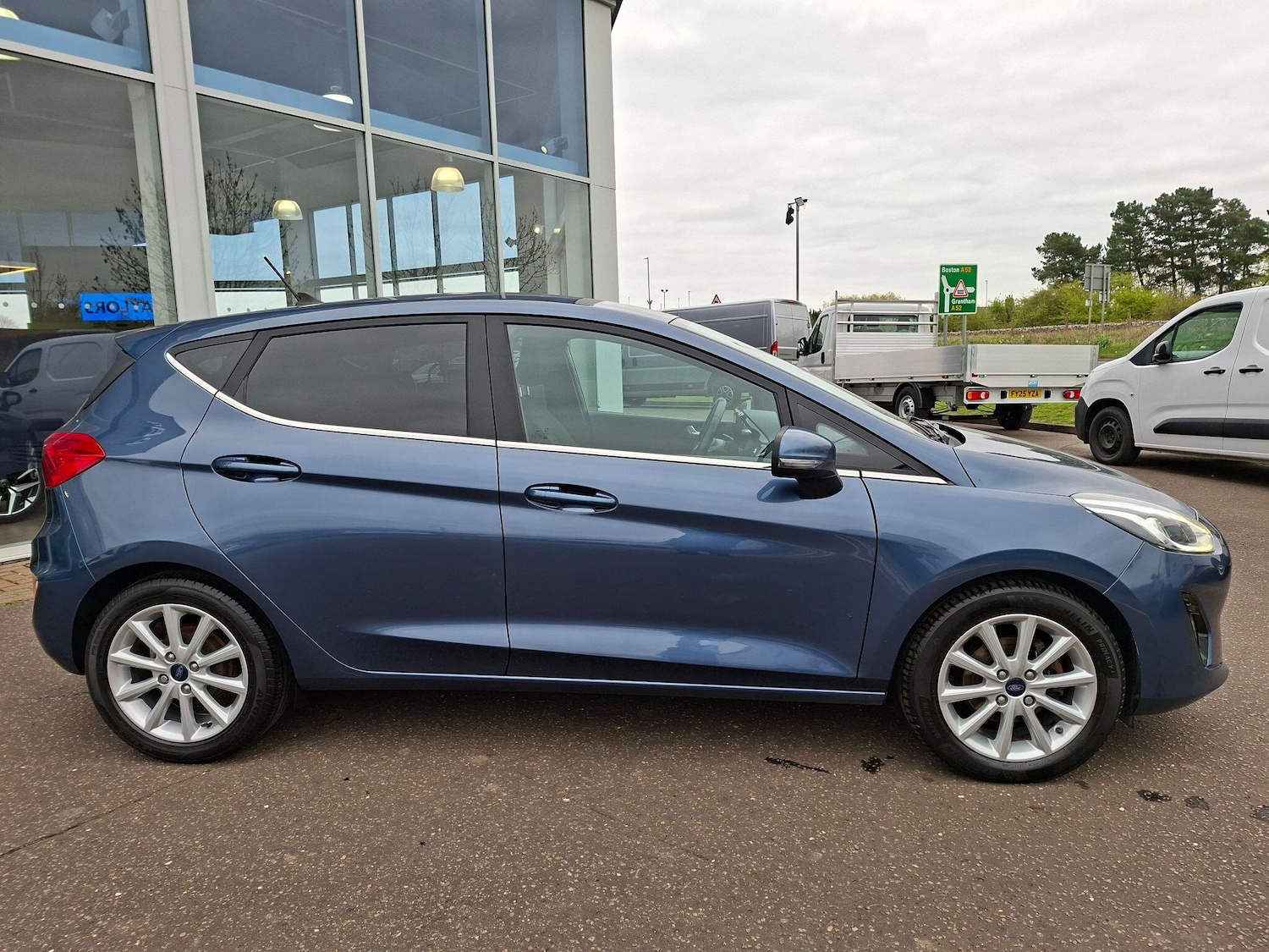 Used Ford Fiesta 2020 for sale - 78072355: Photo 2