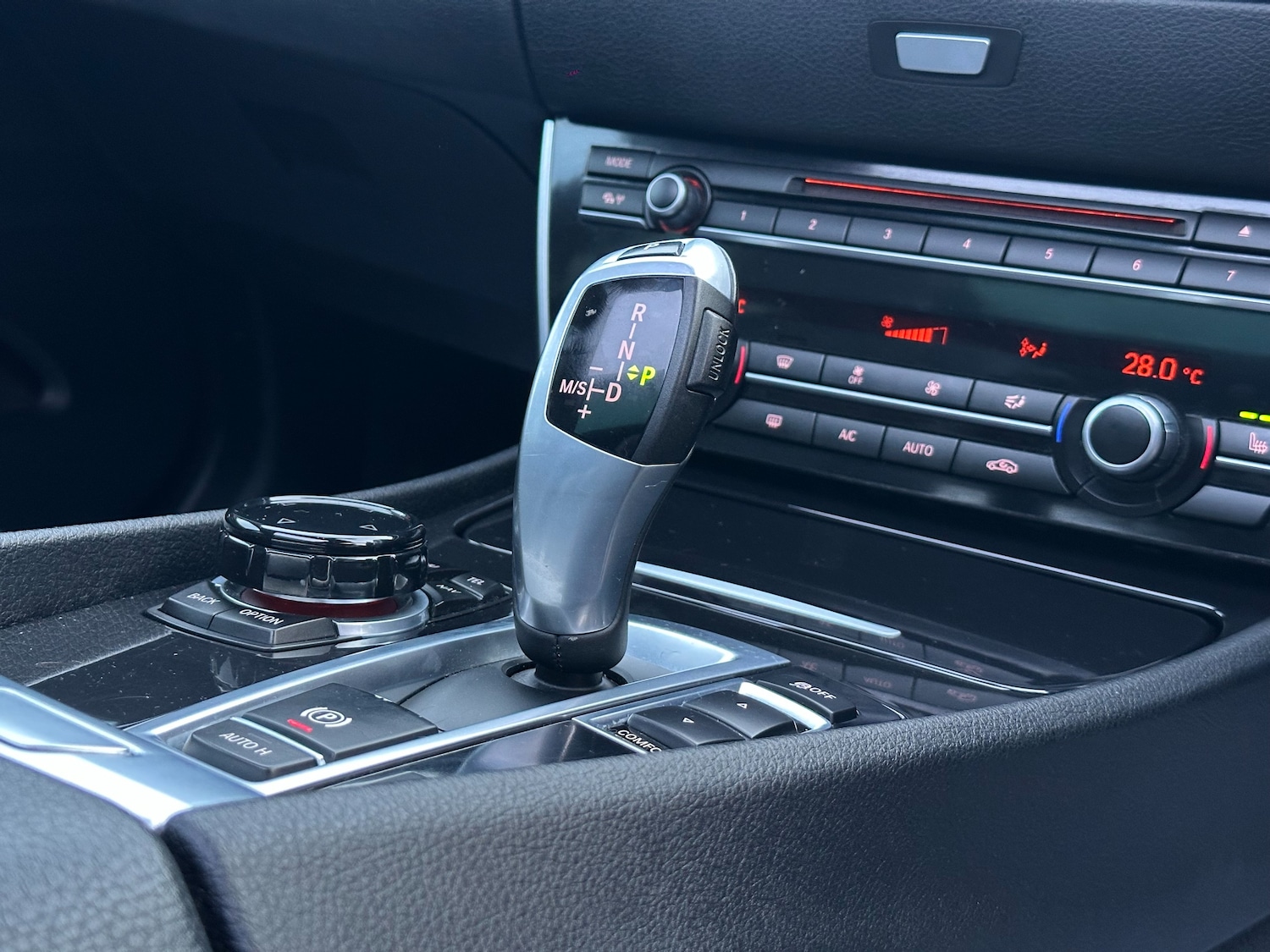 Used BMW 5 Series 2013 for sale - 77052189: Photo 38