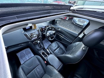 Used Ford Kuga 2015 for sale - 76905200: Photo