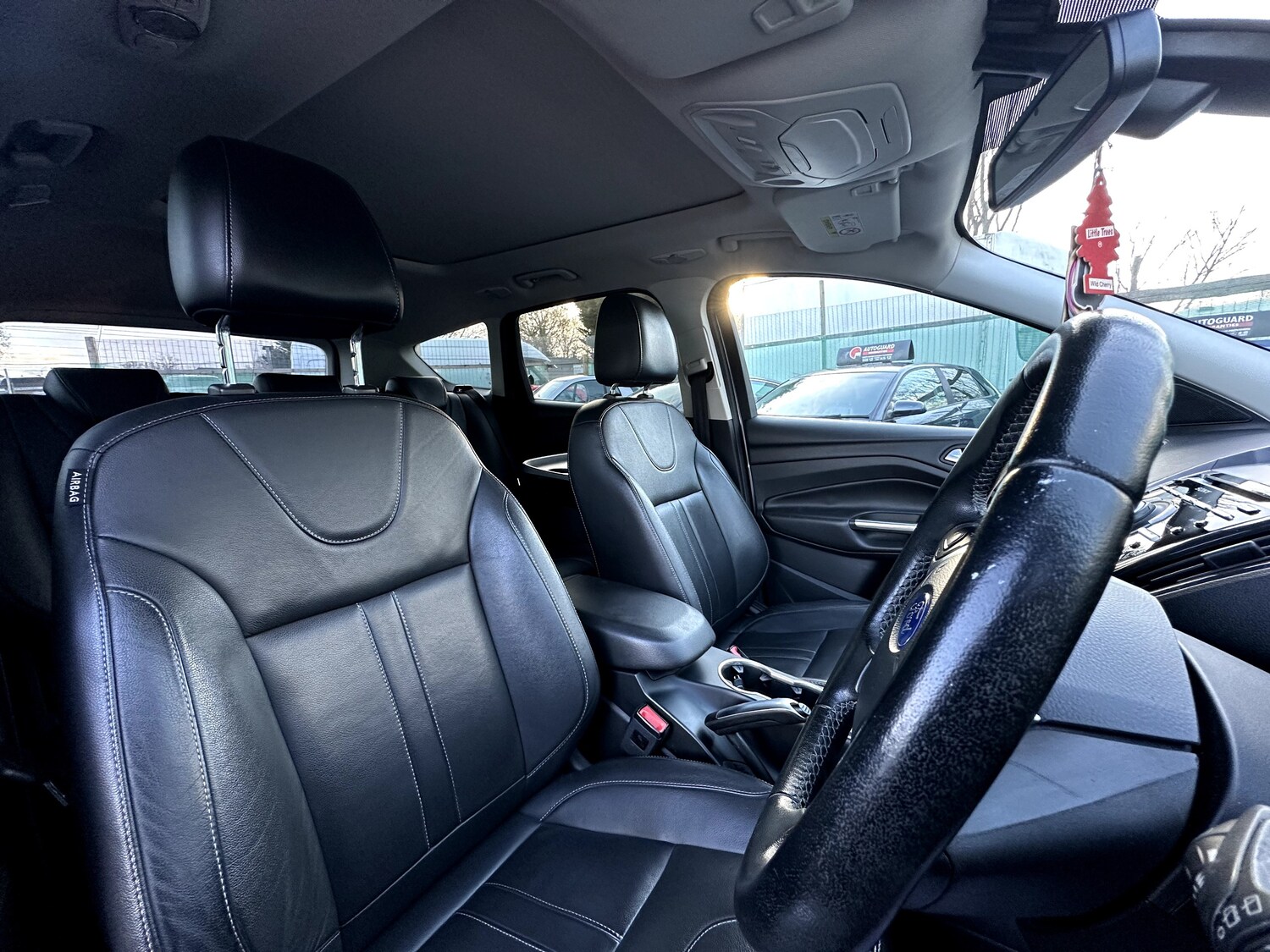 Used Ford Kuga 2015 for sale - 76905200: Photo 31