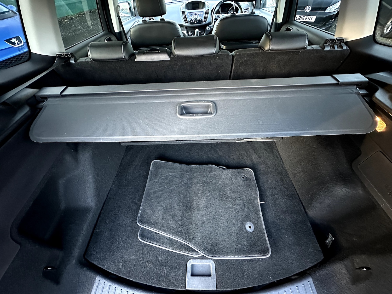 Used Ford Kuga 2015 for sale - 76905200: Photo 60