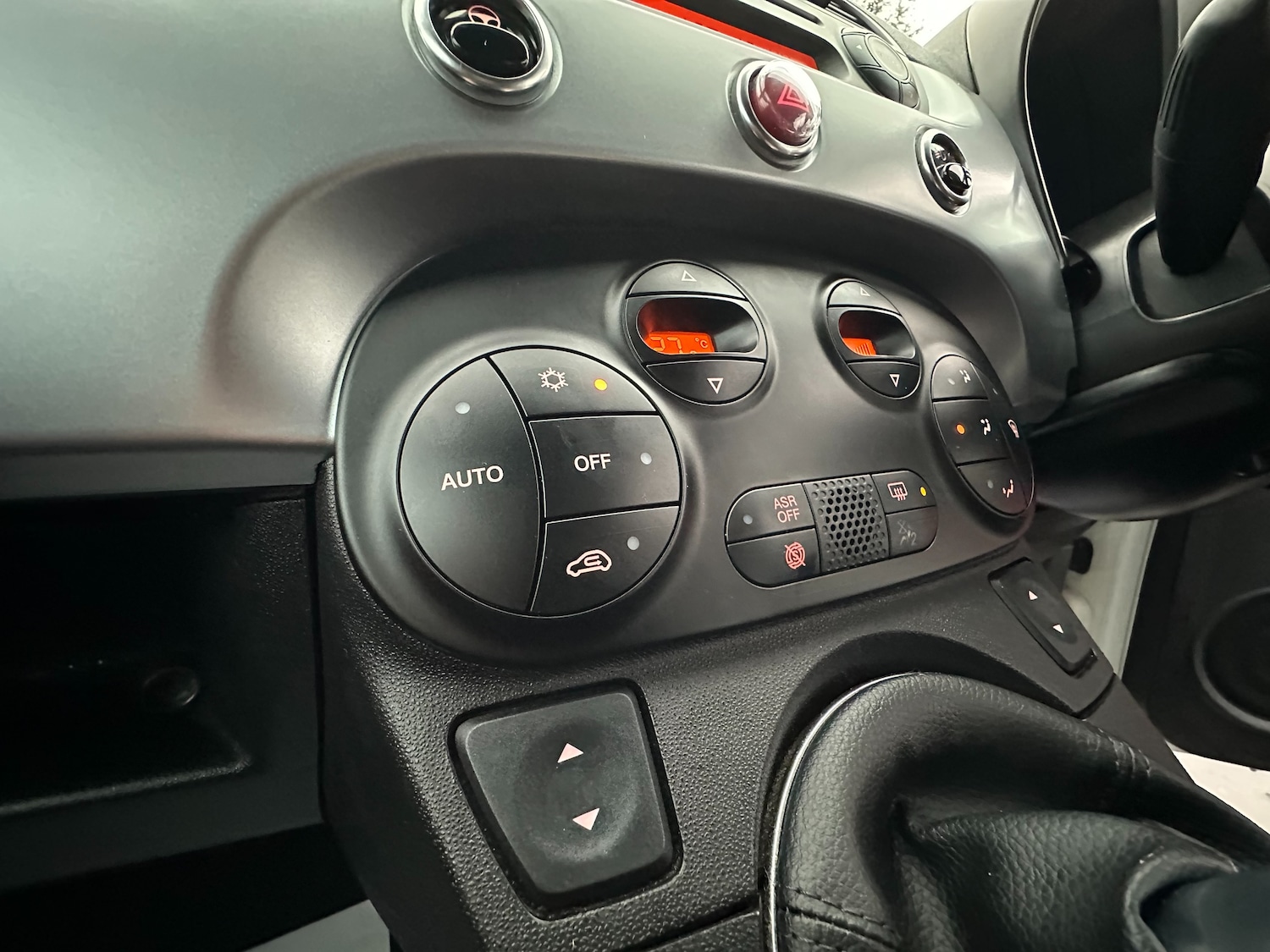 Used Fiat 500 2015 for sale - 76836528: Photo 25