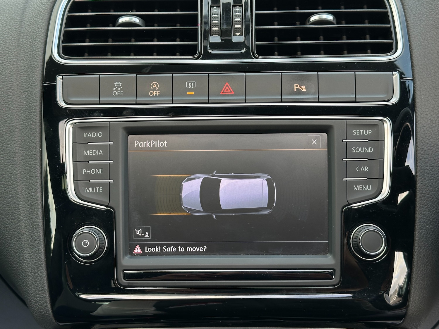 Used Volkswagen Polo 2016 for sale - 76941416: Photo 25