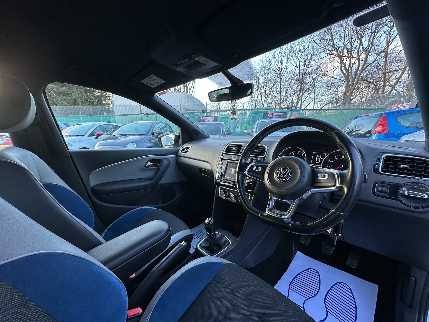 Used Volkswagen Polo 2015 for sale - 76937663: Photo 11