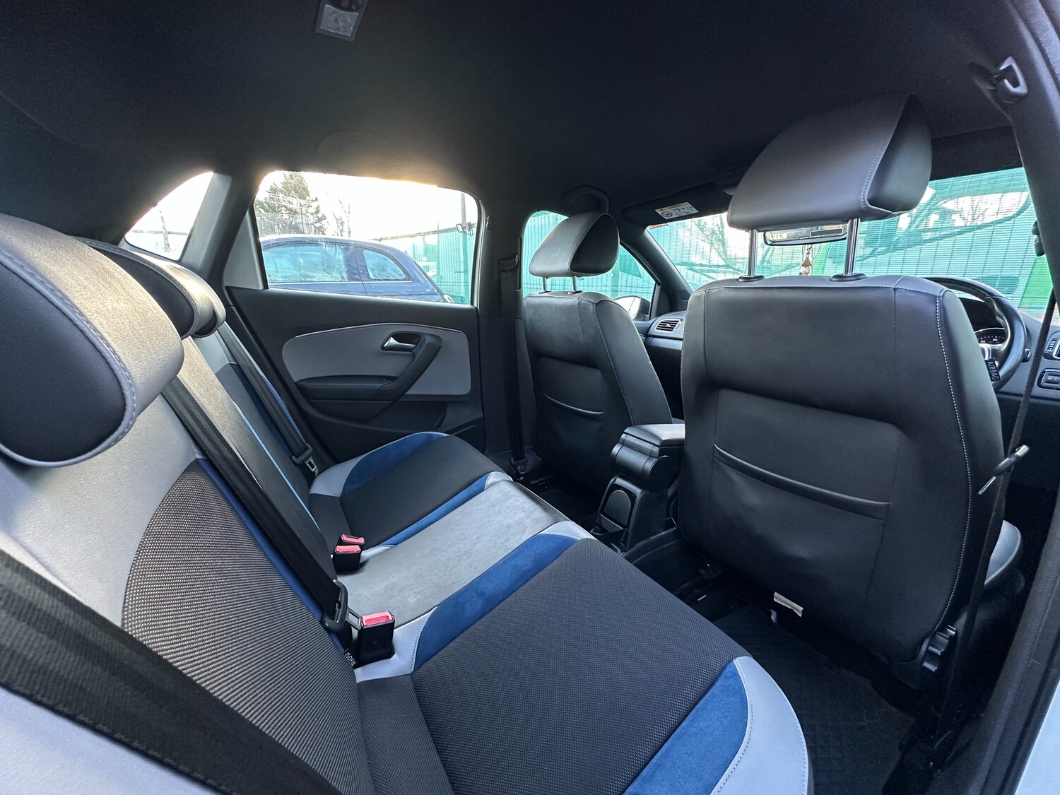 Used Volkswagen Polo 2015 for sale - 76937663: Photo 49