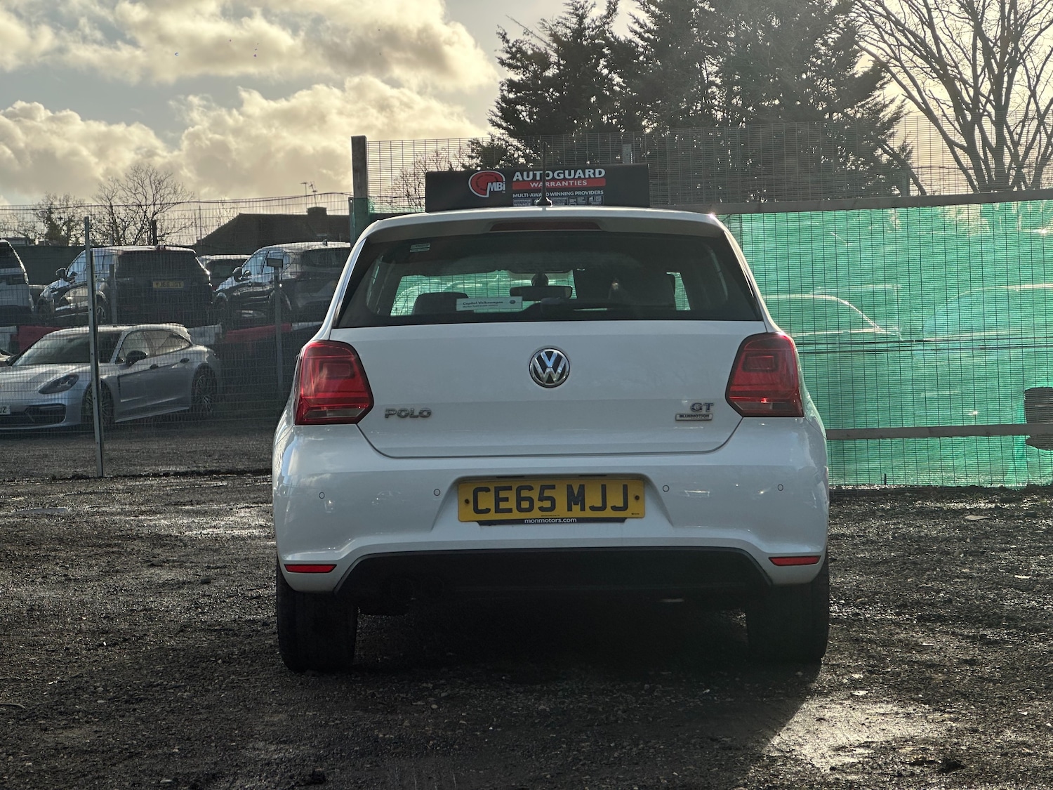 Used Volkswagen Polo 2015 for sale - 76937663: Photo 6