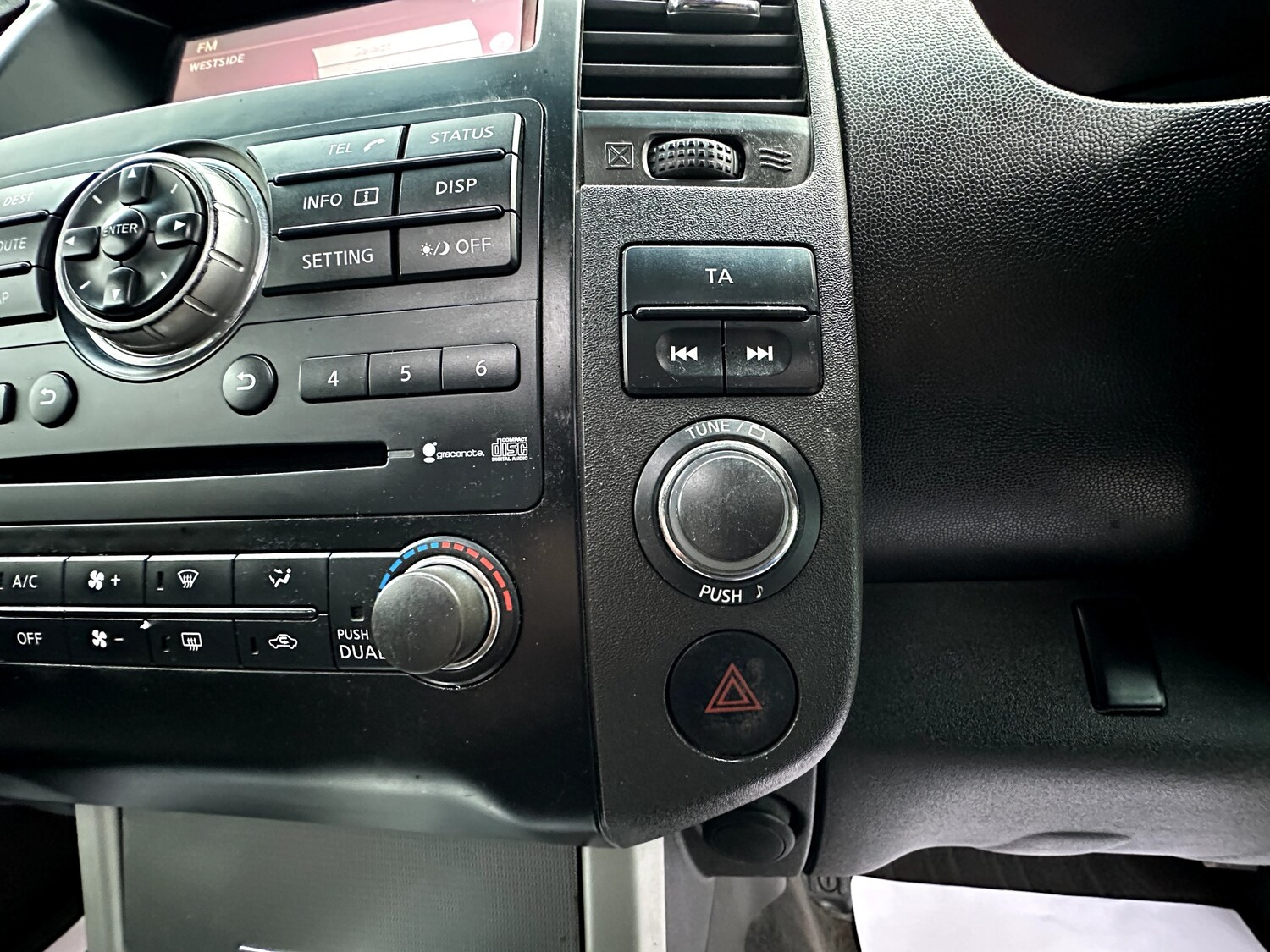 Used Nissan Navara 2013 for sale - 76534980: Photo 25