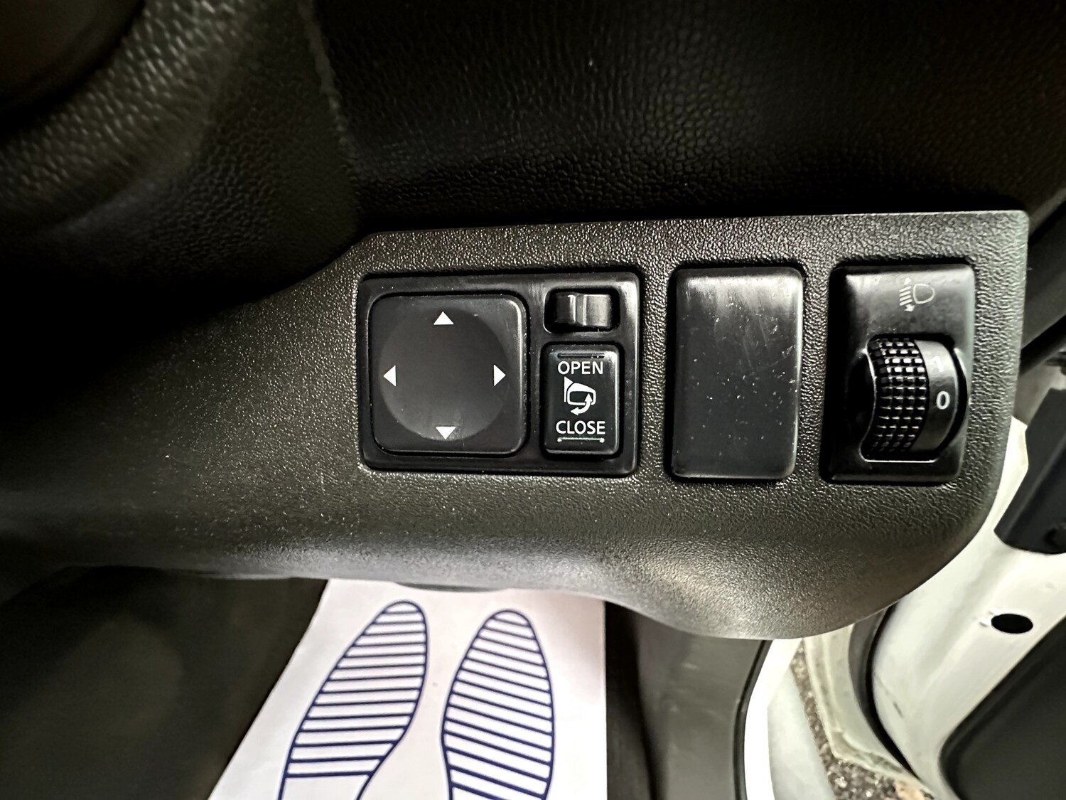 Used Nissan Navara 2013 for sale - 76534980: Photo 35