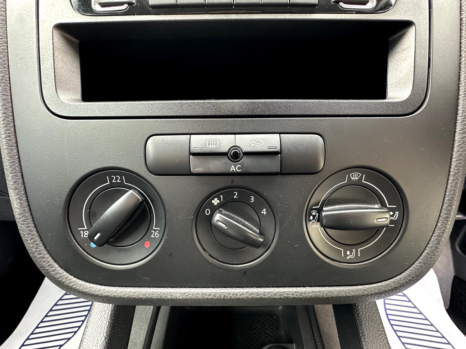 Used Volkswagen Golf 2009 for sale - 76534983: Photo 15