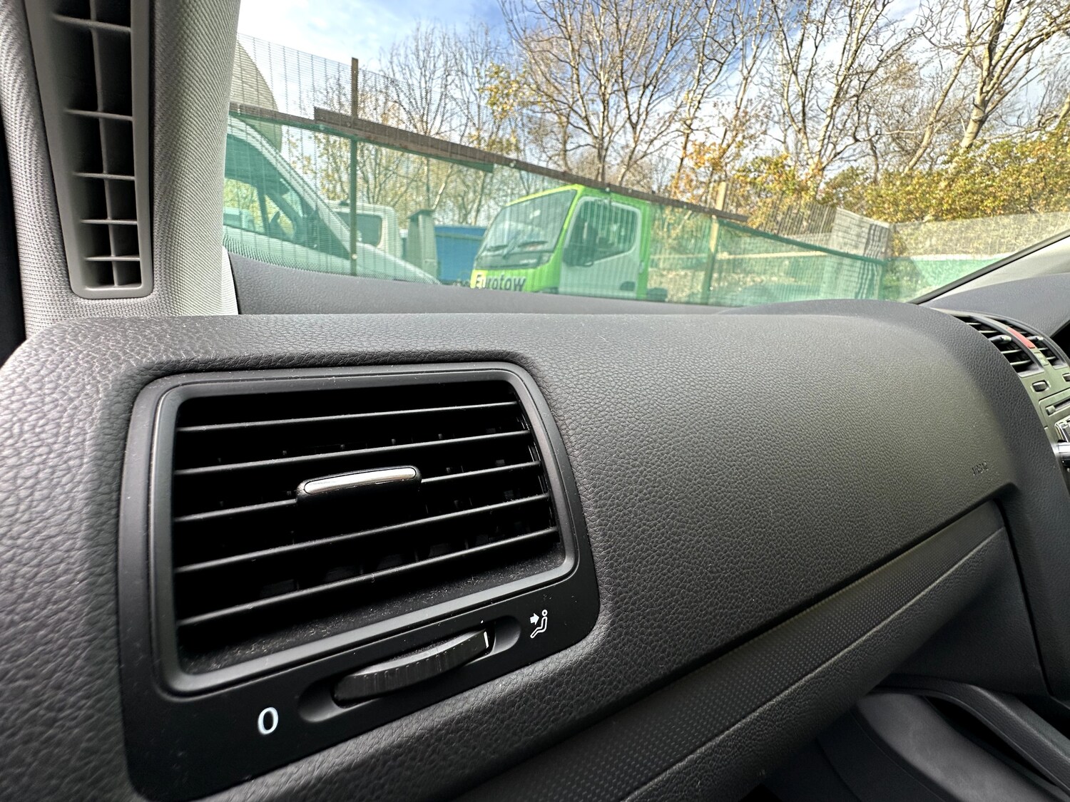 Used Volkswagen Golf 2009 for sale - 76534983: Photo 25