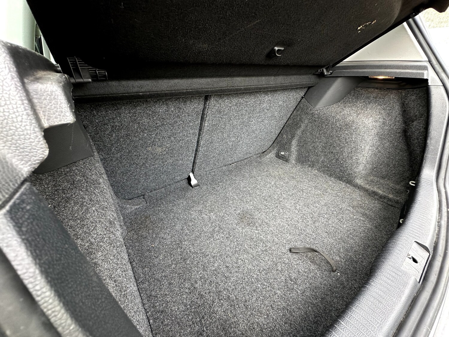 Used Volkswagen Golf 2009 for sale - 76534983: Photo 35