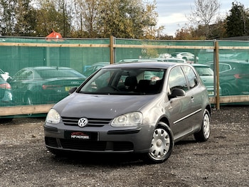 Used Volkswagen Golf 2009 for sale - 76534983: Photo