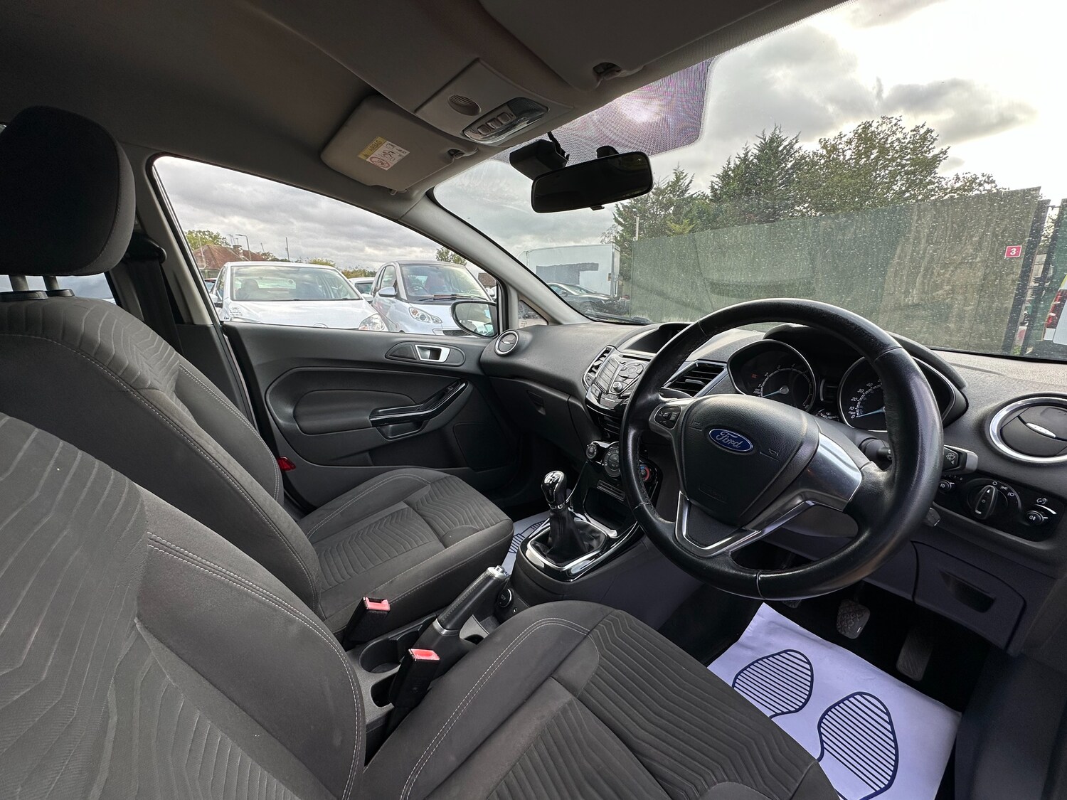 Used Ford Fiesta 2015 for sale - 76534997: Photo 12